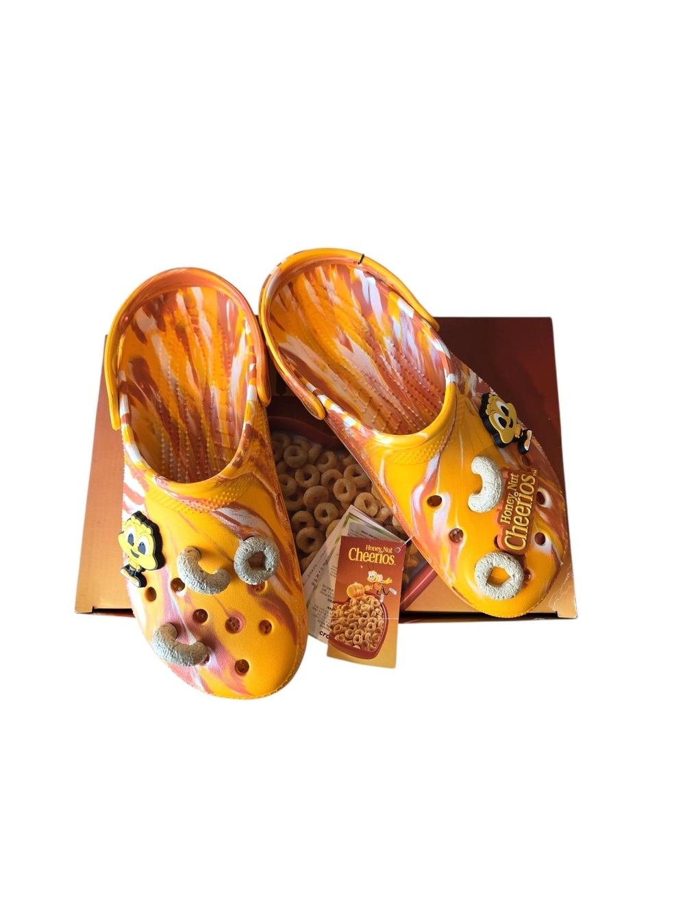 CROCS Honey Nut Cherrio Classi Honey Size Mens 10 Womens 12 NWB